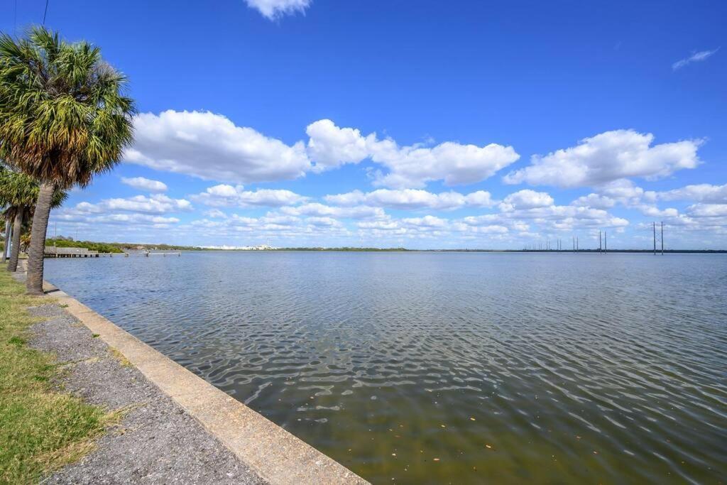 Santa Barbara On The Bay Waterfront Apartment تامبا المظهر الخارجي الصورة